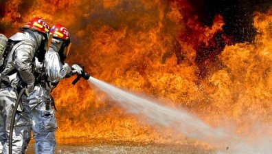 Пожар обхвана 200 декара сухи треви и храсти в Ловешко