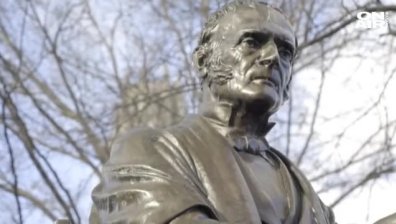 Изгониха студентка от Йейл, влязла с подкуп в университета 