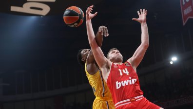 Александър Везенков под въпрос за мачовете на България в световните квалификации