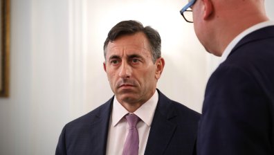 "Лоша шега": Бурни реакции заради Спецов като особен управител на "Лукойл"