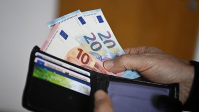 Кой ще подкрепи удължителния бюджет и ще има ли пари за пенсионерите за Великден (ВИДЕО)