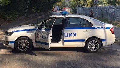 Многолюдна сватба с жива музика засякоха полицаи в Сливен