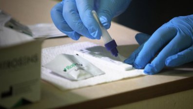 Ковид-19 отне живота на двама, регистрираха 12 новозаразени за денонощието