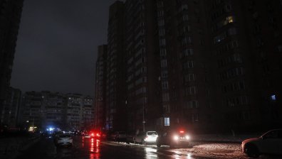 Киев възстанови електрозахранването, но 30% от жителите все още са на студено и без вода
