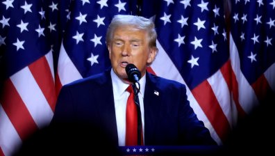 Тръмп вдига драстично митата за Канада и Китай още в първия си работен ден