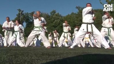 Ударно начало на 16-ия Международен летен лагер по киокушин в Камчия