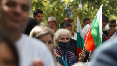 Десетки почетоха Съединението пред мавзолея на княз Александър I Батенберг