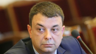 По 100 лв. за всеки българин за уикенд море и без визи за руснаците?