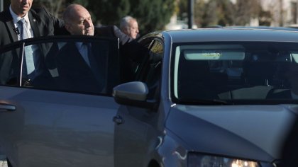 Доходите на политиците: Радев е декларирал сериозна сума и "Шкода"-та