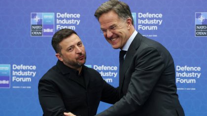 Зеленски спешно търси от НАТО повече ракети за ПВО в разговор с Рюте