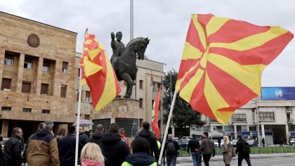 Навлизат ли отношенията между България и РСМ в опасна зона?