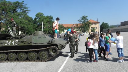 Сухопътните войски и ВВС с дни на отворените врати по повод 1 юни