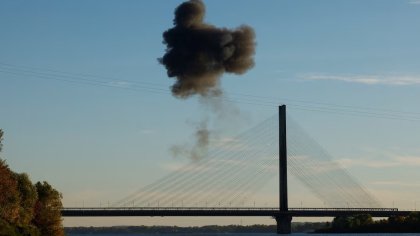 В Киев вдигат резервни мостове през Днепър след руските удари