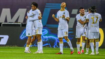 "Лудогорец" се доближи до върха след успех над "Септември"