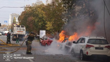 Най-малко 21 души са загинали при руски удари по Днипро и Киев