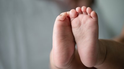 Задържаха 33-годишна жена за убийството на 1-годишно бебе във Варна