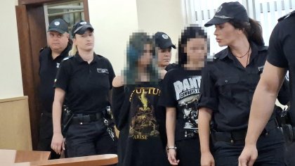 Момичетата, задържани за убийството на Георги в Пловдив, обжалват мярката си