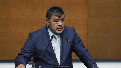 Президентският вот остава на 25 октомври, парламентът закри сезона