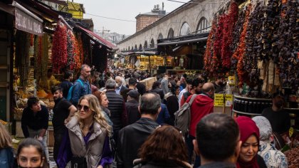 Популярна улична храна в Истанбул уби майка и двете ѝ деца