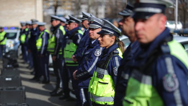 Засега спасиха 20-те заплати на полицаите при пенсиониране