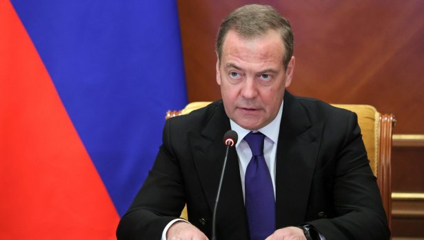 Дмитрий Медведев към Фридрих Мерц: Ти си нацист като баща си