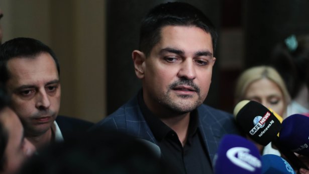 Внесоха обвинителен акт срещу Радостин Василев в опит за принуда