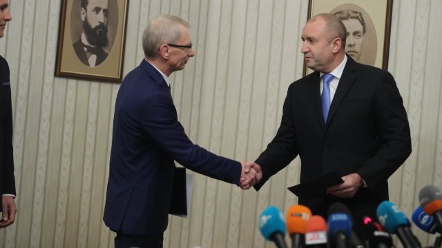 От Продължаваме промяната ще върнат неизпълнен втория мандат на президента