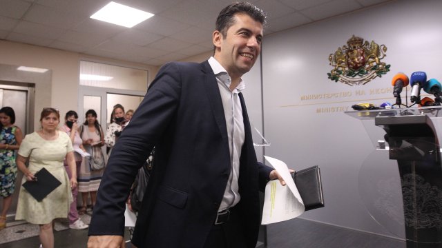 Със заповед на министър-председателя Кирил Петков са назначени двама заместник-министри.Николай