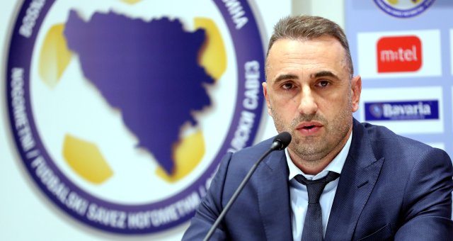 Селекционерът на националния отбор по футбол на Босна и Херцеговина