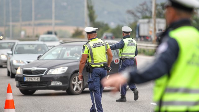 8689 моторни превозни средства са проверени в рамките на разпоредената
