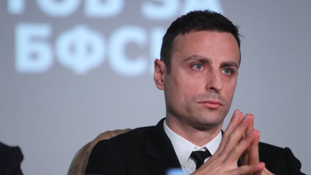 Заключена зала посрещна Димитър Бербатов и екипа му в НДК Ясно