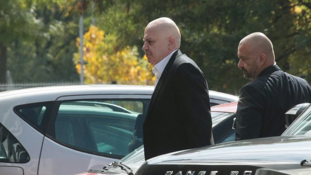 Лидерът на Има такъв народ Слави Трифонов мотивира решението на