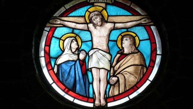 Евакуираха Христос от арменската катедрала в Лвов оцелял при Втората