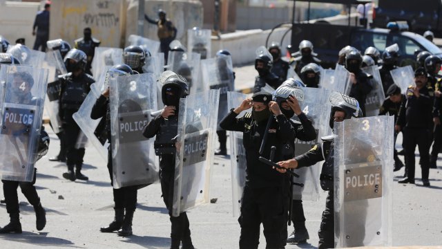 Най малко седем служители на иракската федерална полиция бяха убити