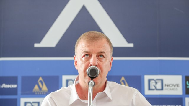Собственикът на Левски Наско Сираков и генералният спонсор на клуба