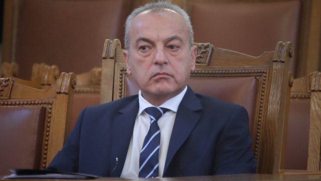 Със заповед на министър-председателя Гълъб Донев са назначени трима заместник-министри.