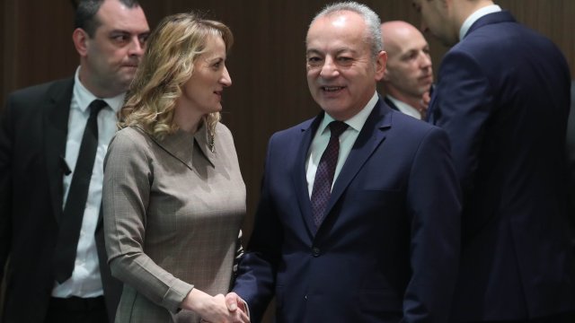 Утре в 10 00 часа ще се проведе открито заседание на