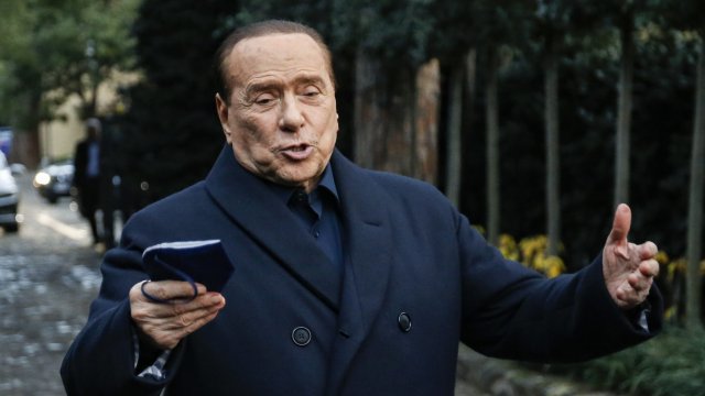 Силвио Берлускони оттегли кандидатурата си за президент на Италия Това