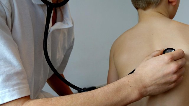 Затлъстяването при децата е истински здравословен проблем защото е рисков фактор