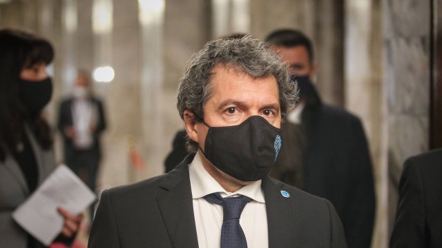 В пропаганда срещу ваксините за Ковид 19 превърна разболяването на председателя