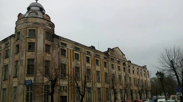 Около 400 ценни недвижими културни ценности изчезват необратимо всяка година