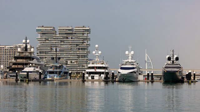 Дубай изживява истински бум руските олигарси са добре дошли