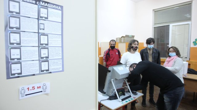 Полицията разследва нападение над председател на СИК в Пловдив Инцидентът