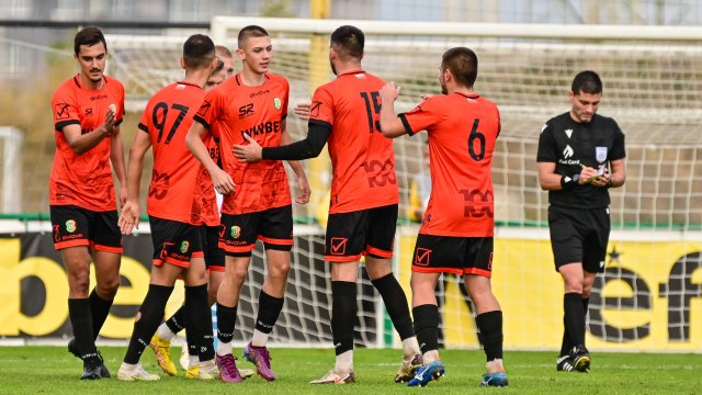 Ботев   Пловдив се класира за осминафиналите в турнира за Купата на