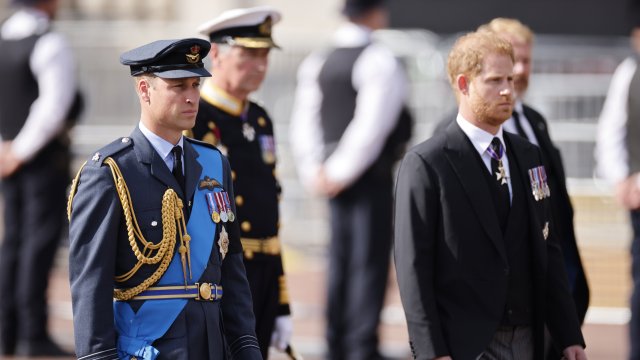 Продължава безпрецедентното напрежение в британското кралство семейство Принц Хари заяви