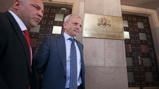 От Министерството на младежта и спорта излязоха с уточнения относно