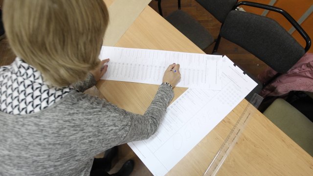 Централната избирателна комисия извърши повторно преброяване на контролните разписки от