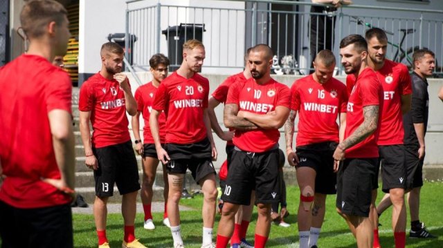 Националът Георги Йомов вече е в България след като стана