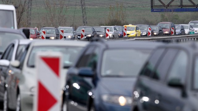 Оскъпяването на новите автомобили доведе до отлив на много хора