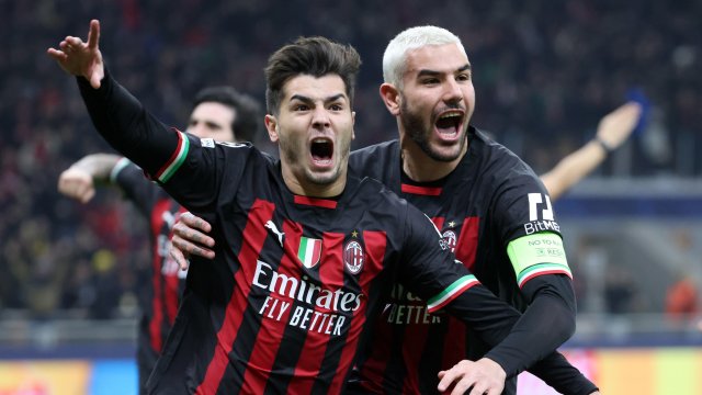 Снимка: Ранен гол донесе победа на "Милан" и предимство преди реванша
